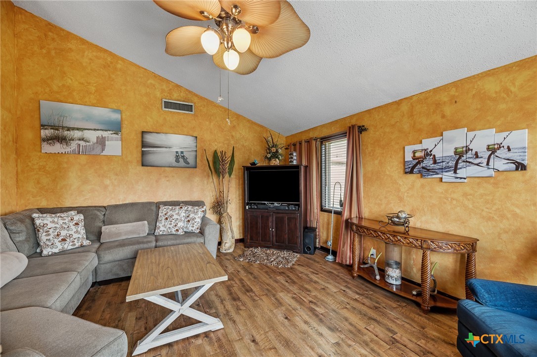 1402 Van Buren Property Photo 15