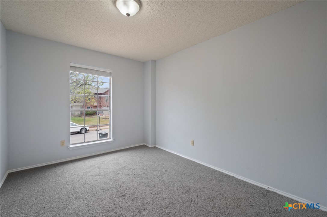 13812 Lothian Drive Property Photo 9