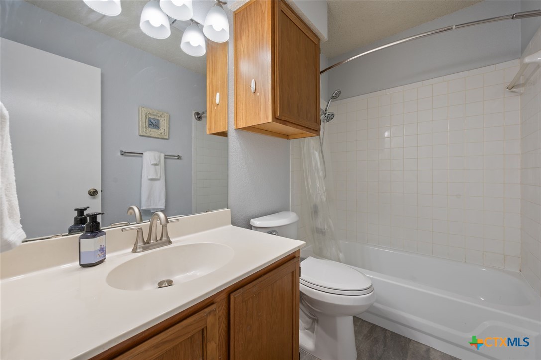 13812 Lothian Drive Property Photo 11
