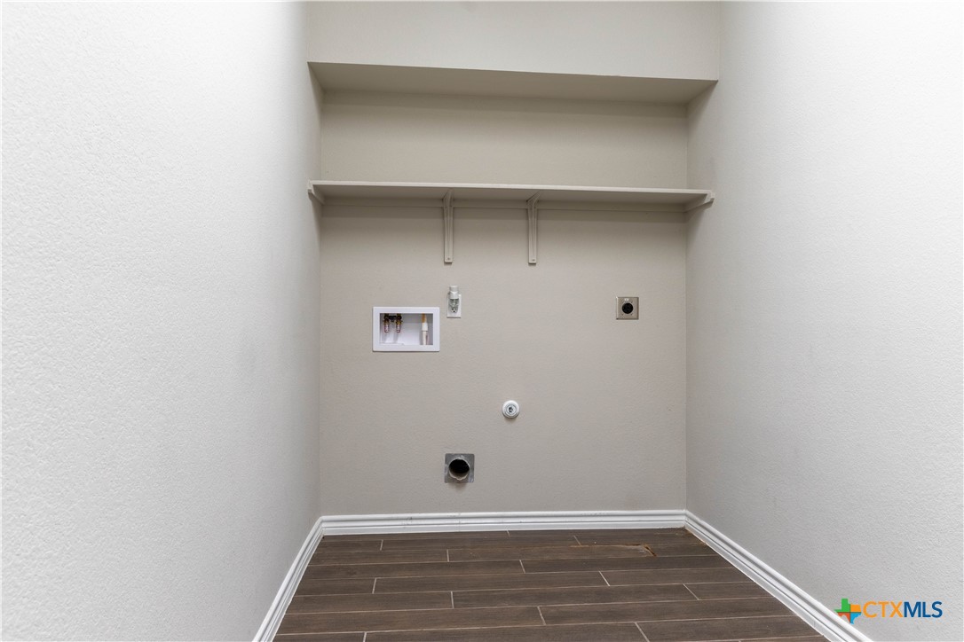 5748 St. Charles Drive Property Photo 10