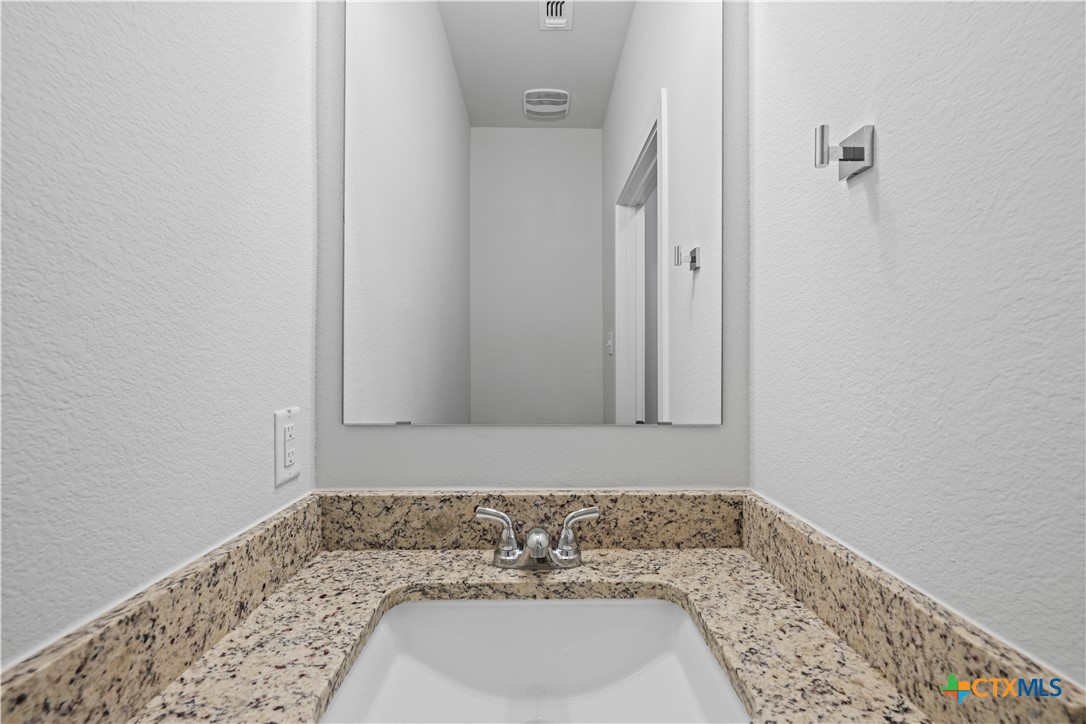 7709 Harvey Drive Property Photo 7