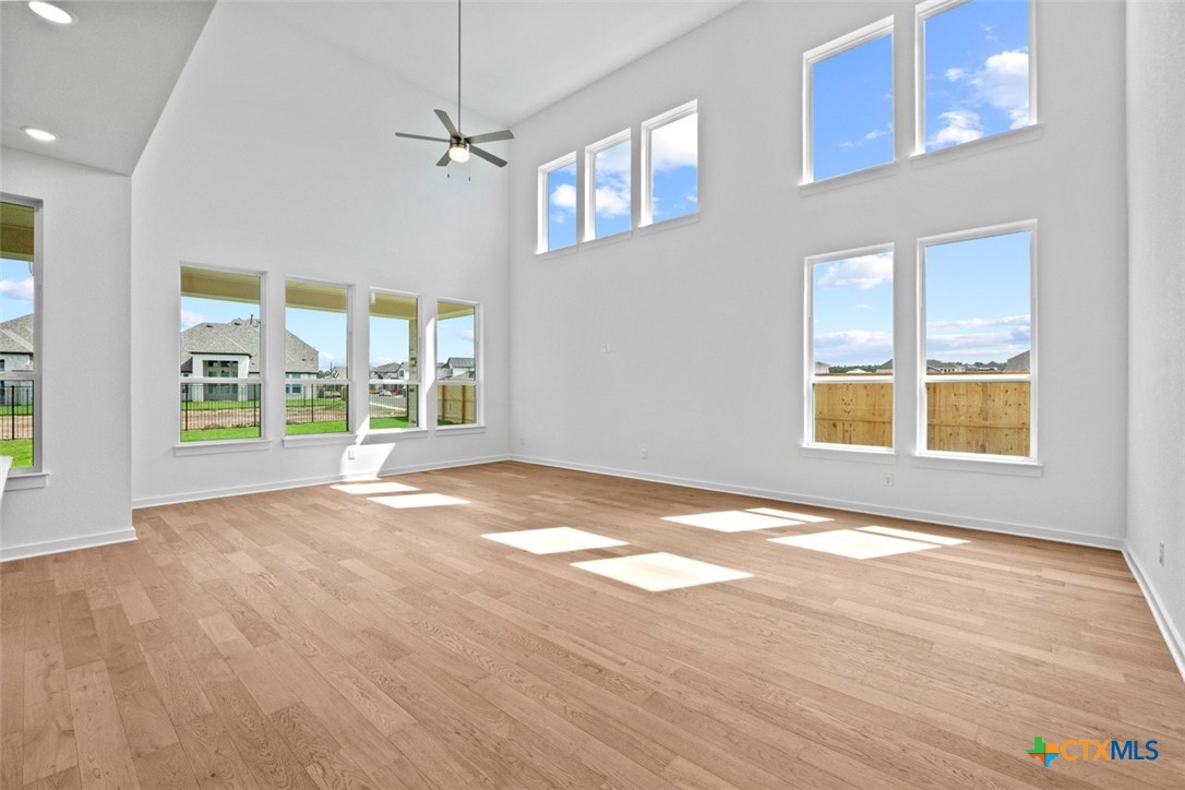 200 Borrego Bend Property Photo 7