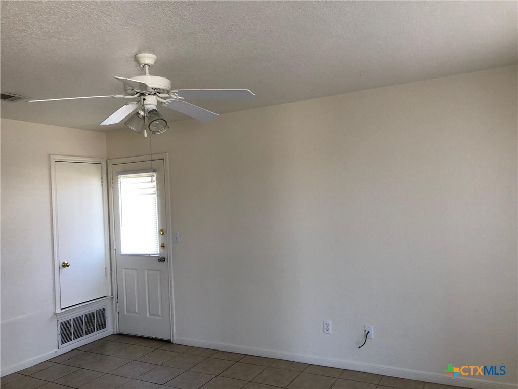 3312 Cantabrian Drive D Property Photo 5