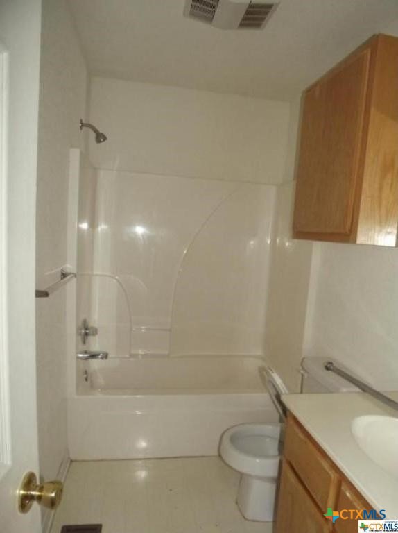 3312 Cantabrian Drive D Property Photo 10