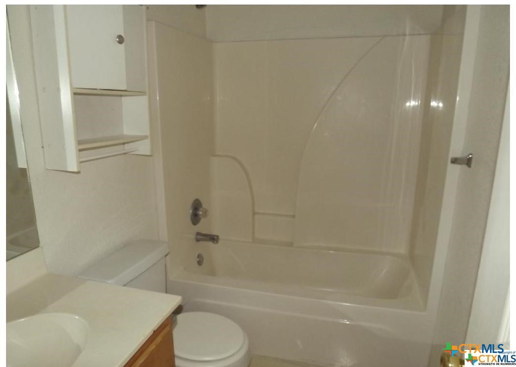 3312 Cantabrian Drive D Property Photo 11