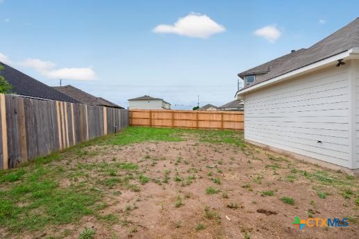 2108 Meridian Loop Property Photo 27