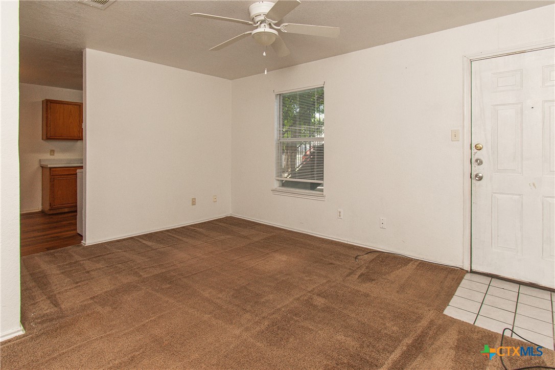 1703 Cedarhill Drive B Property Photo 3
