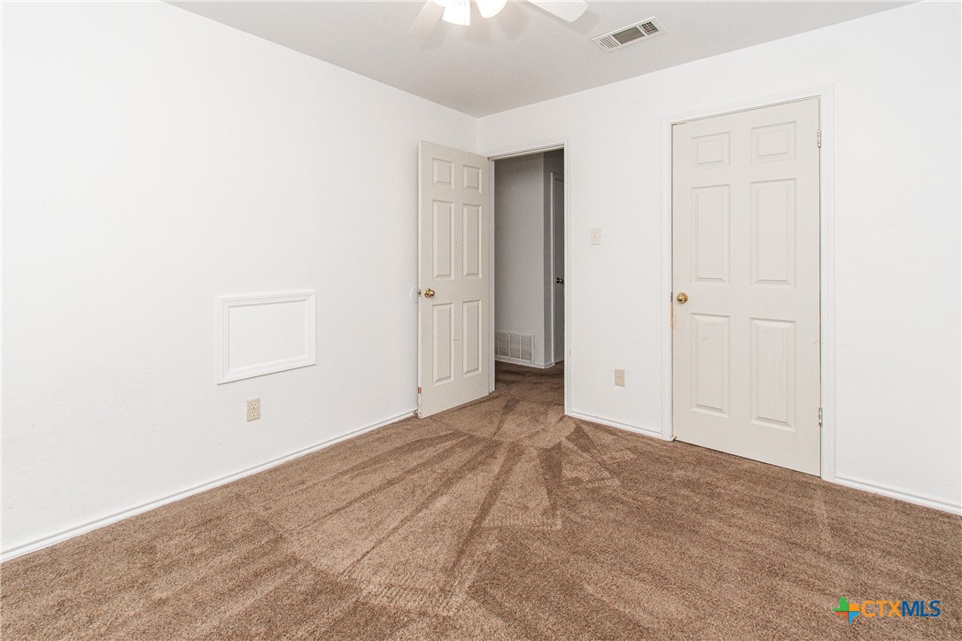 1703 Cedarhill Drive B Property Photo 13