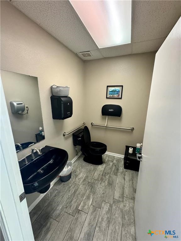 300 W Central Texas Expressway Property Photo 8