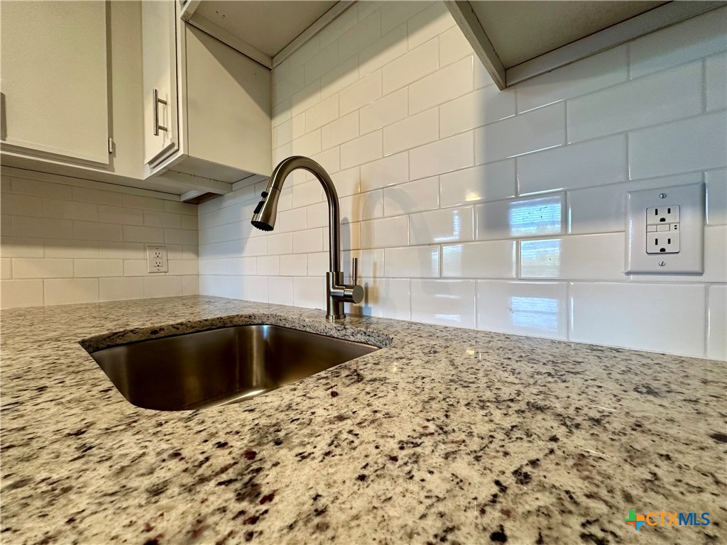 1409 N Bishop Street 2 Property Photo 5