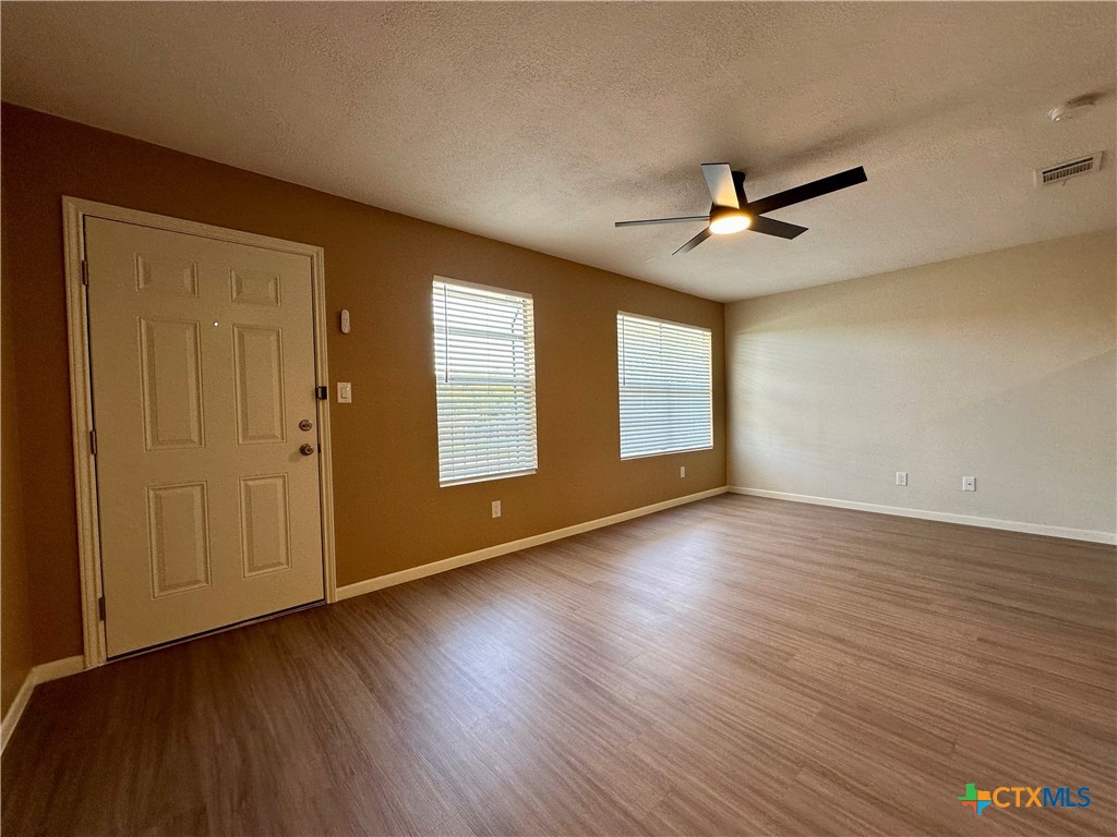 1409 N Bishop Street 2 Property Photo 6