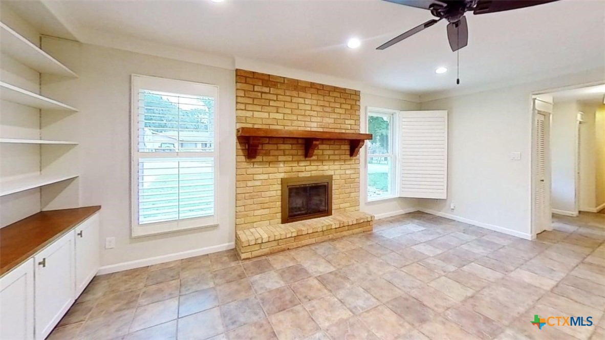 805 Timber Street Property Photo 7
