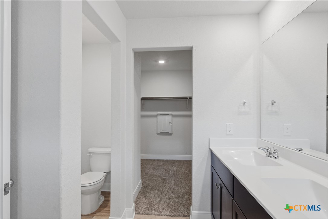 1328 Almond Creek Property Photo 17