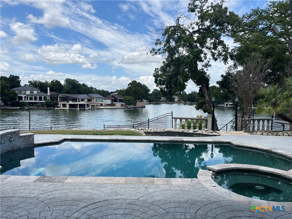 850 Lakeview Trail Property Photo 1