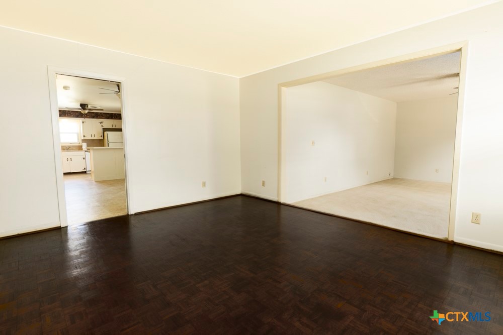 5109 Lilac Lane Property Photo 4