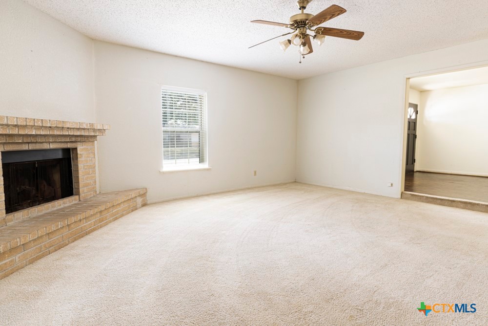 5109 Lilac Lane Property Photo 8