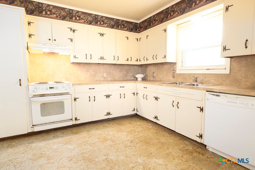 5109 Lilac Lane Property Photo 10