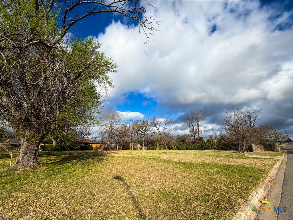4302 Antelope Trail Property Photo 4