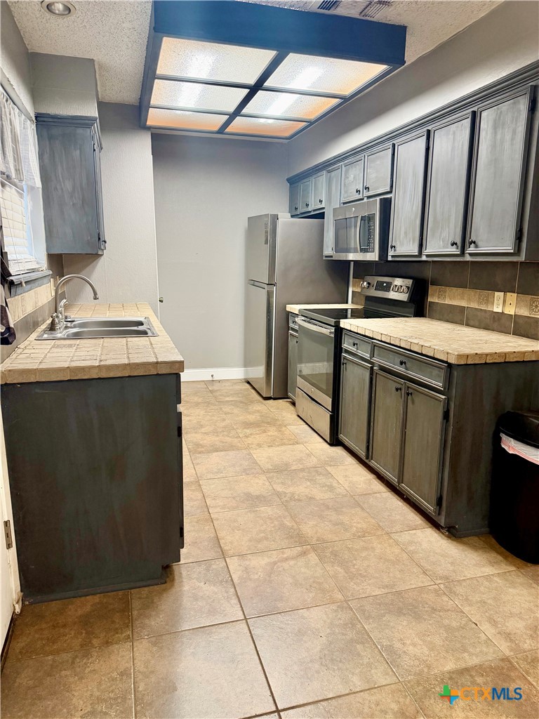 213 Timber Drive Property Photo 4