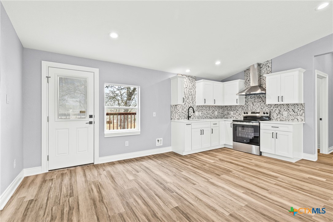 6638 Hickory Forrest Drive Property Photo 9
