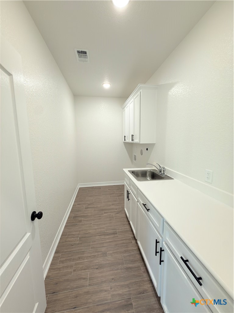 8702 Corgi Court Property Photo 11