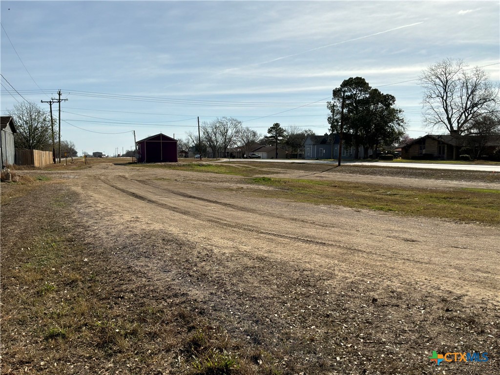 606 E Central Avenue Property Photo 1