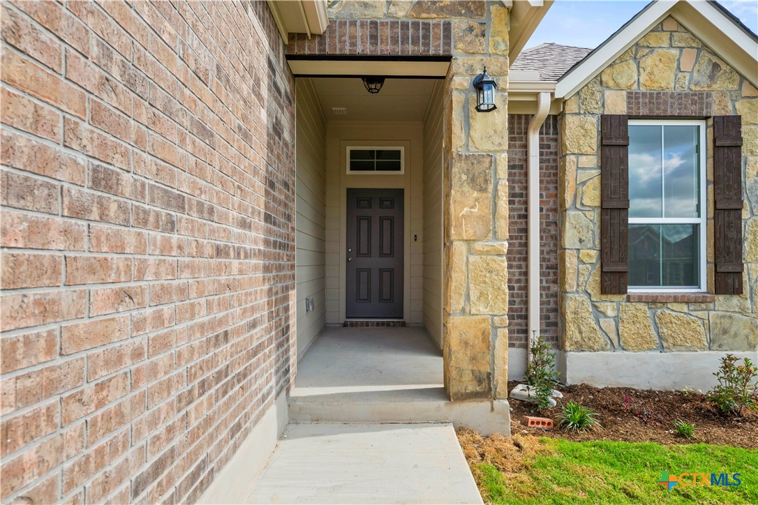 4674 Allison Drive Property Photo 3