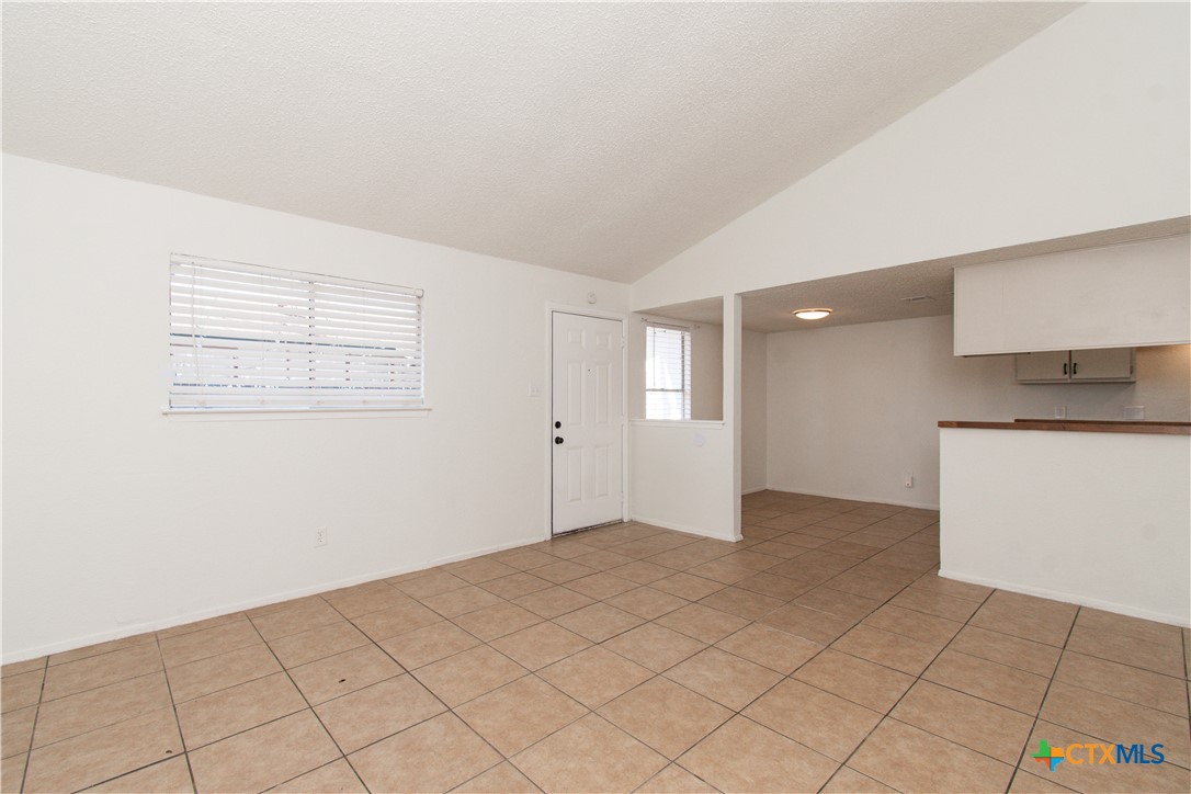 4405 Teri Road B Property Photo 3