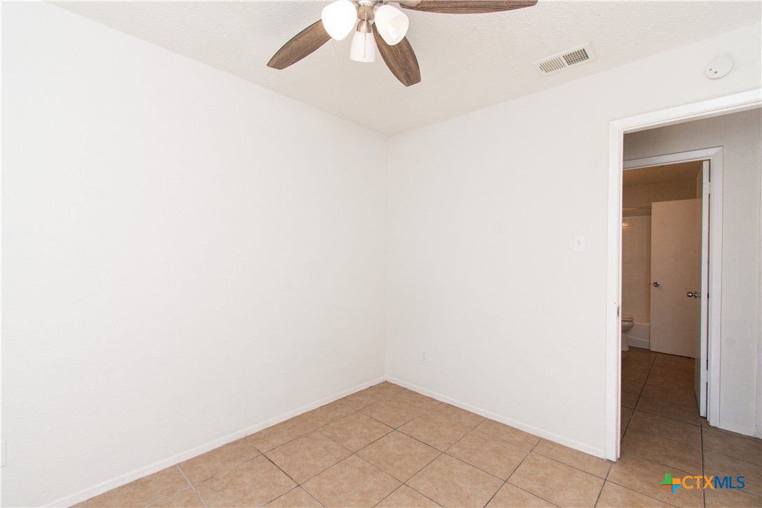 4405 Teri Road B Property Photo 8
