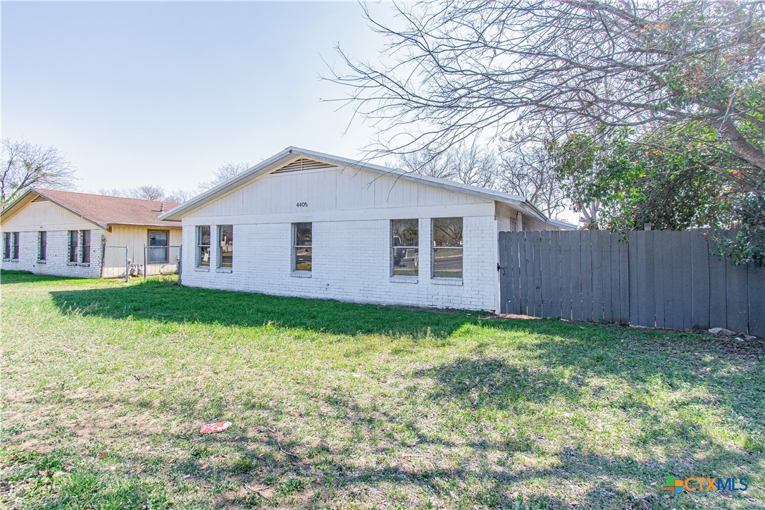4405 Teri Road B Property Photo 18