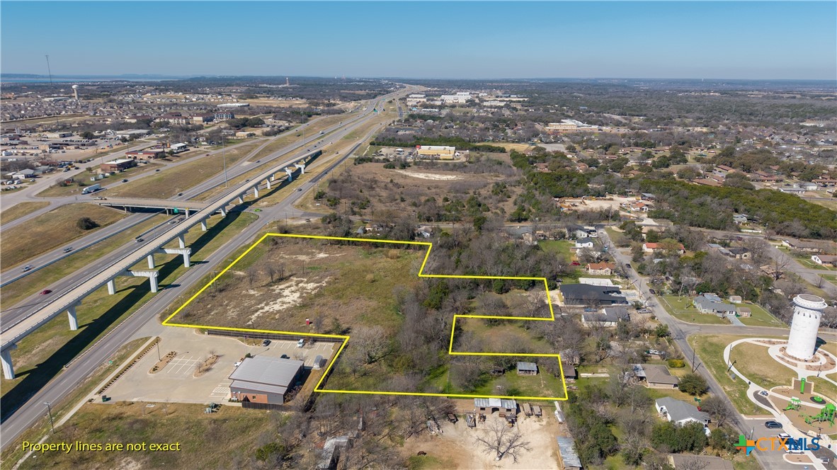 350 W Highway 190 Ih 14 Expressway Property Photo 4