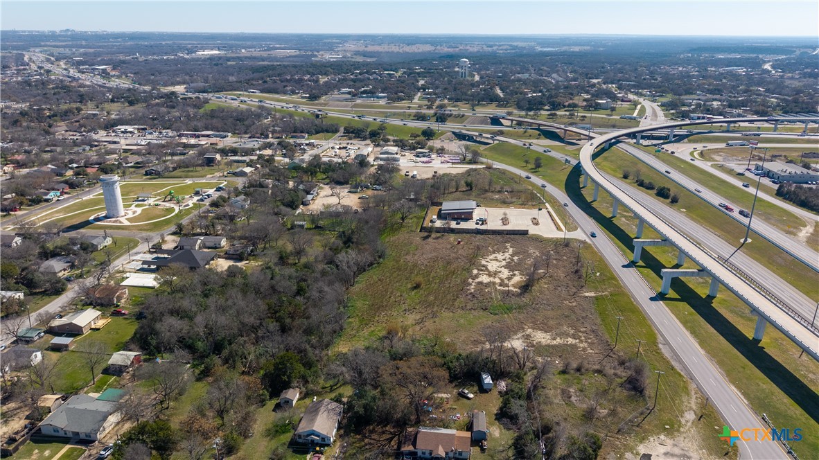 350 W Highway 190 Ih 14 Expressway Property Photo 7