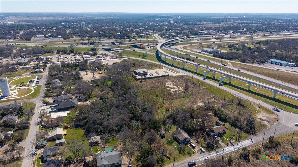 350 W Highway 190 Ih 14 Expressway Property Photo 9