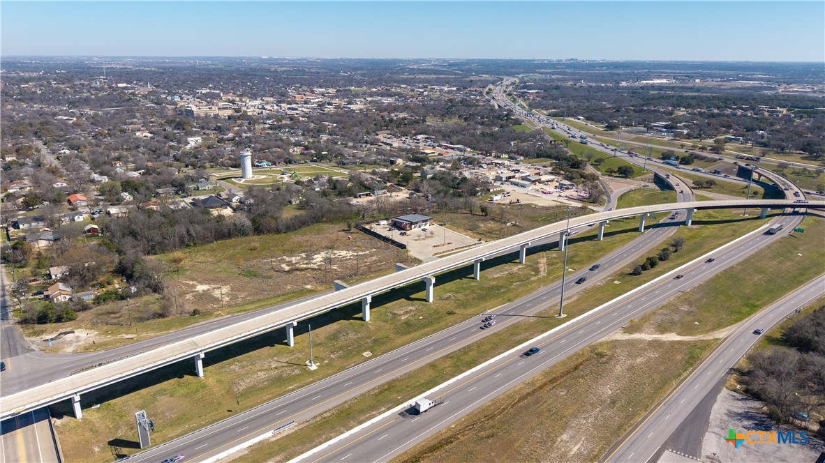 350 W Highway 190 Ih 14 Expressway Property Photo 13
