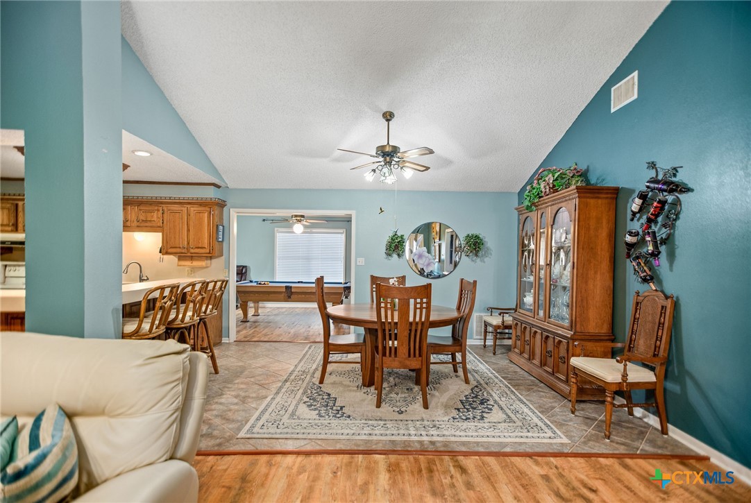 540 Royal Road Property Photo 10
