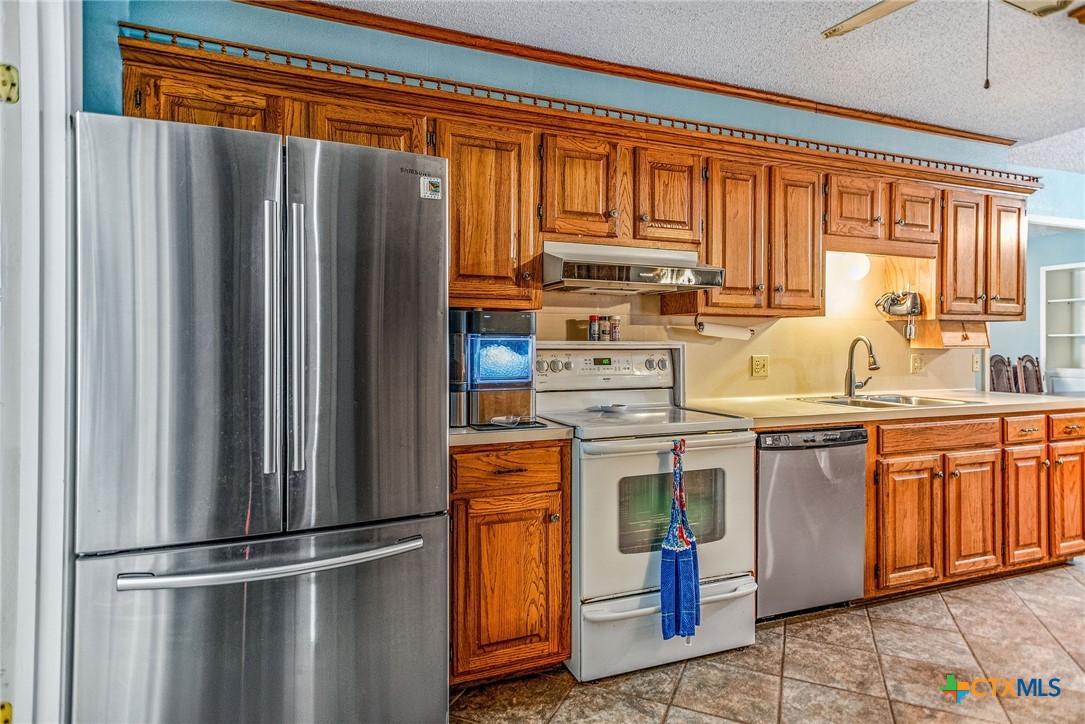 540 Royal Road Property Photo 14