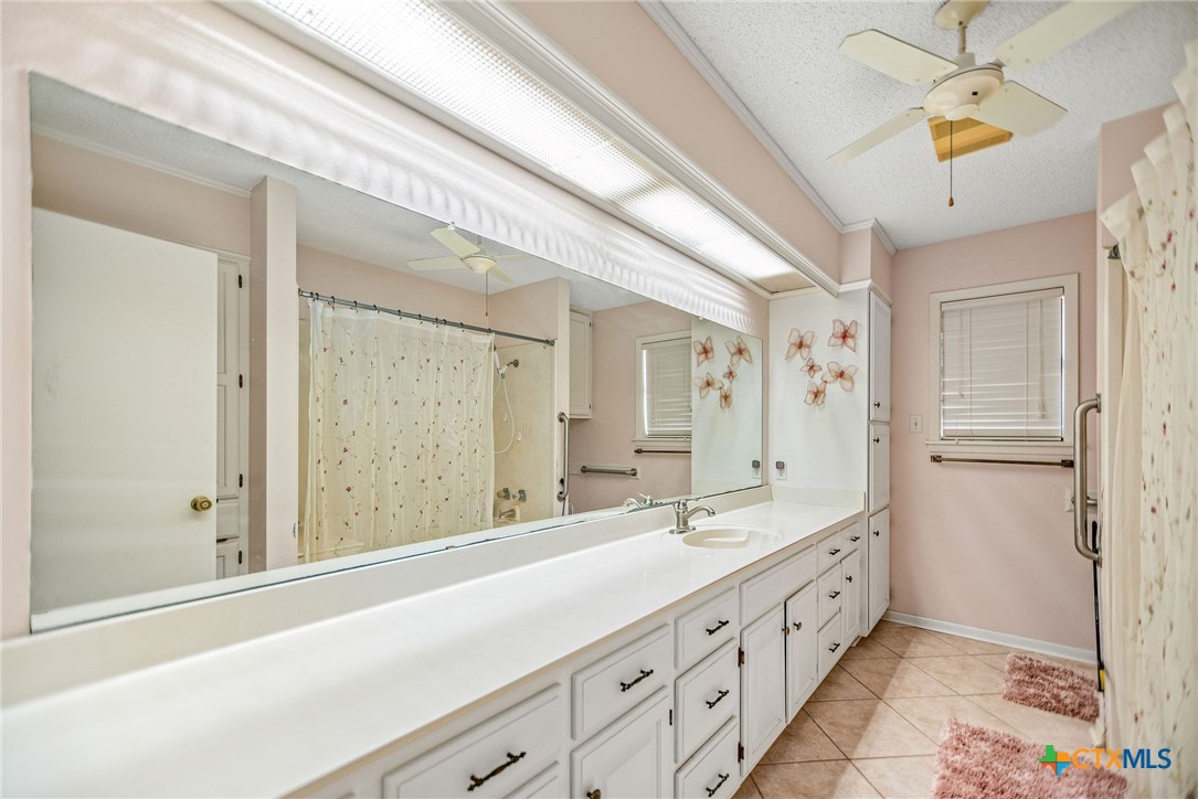 540 Royal Road Property Photo 23