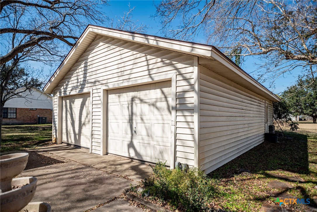 540 Royal Road Property Photo 30