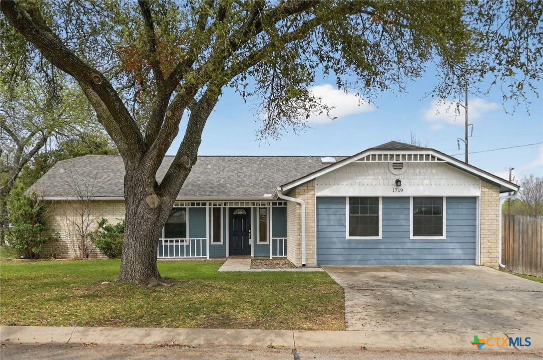 1719 Ridgeway Drive Property Photo 1