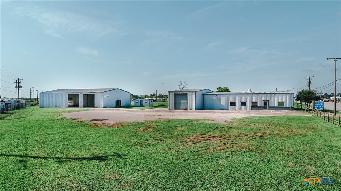13102 N Navarro Property Photo 1