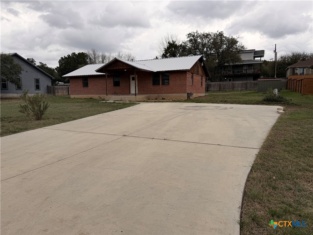 1616 Lonesome Property Photo 2
