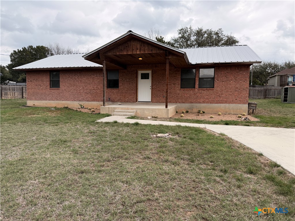 1616 Lonesome Property Photo 3