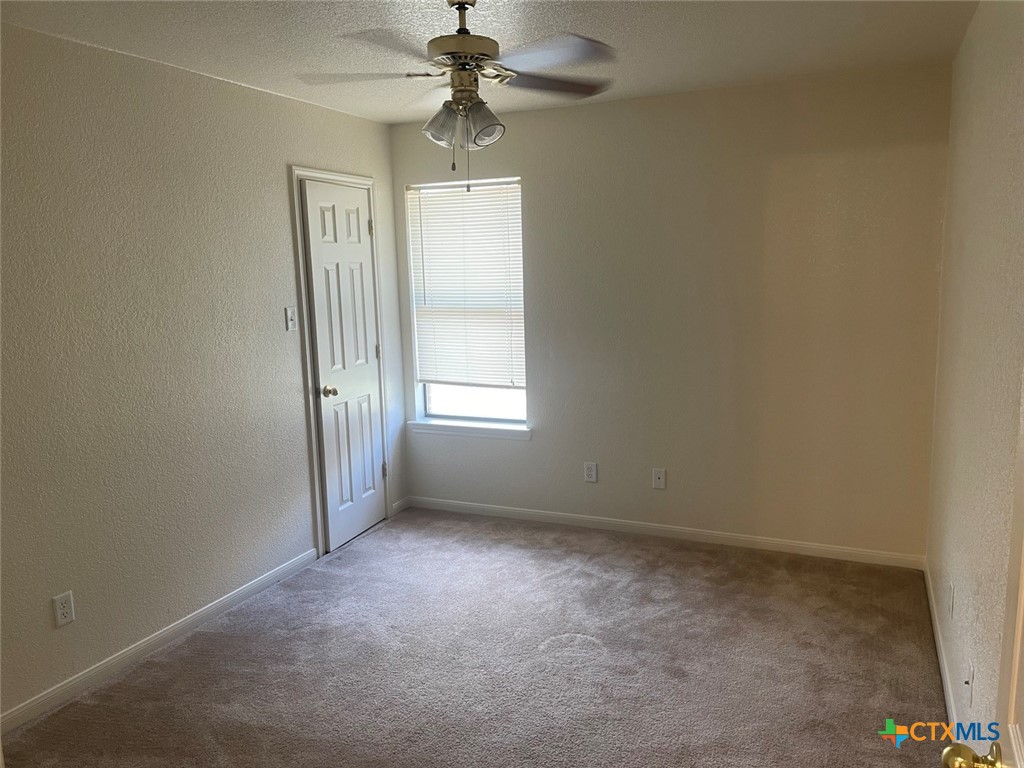 3702 Dustin Court B Property Photo 12
