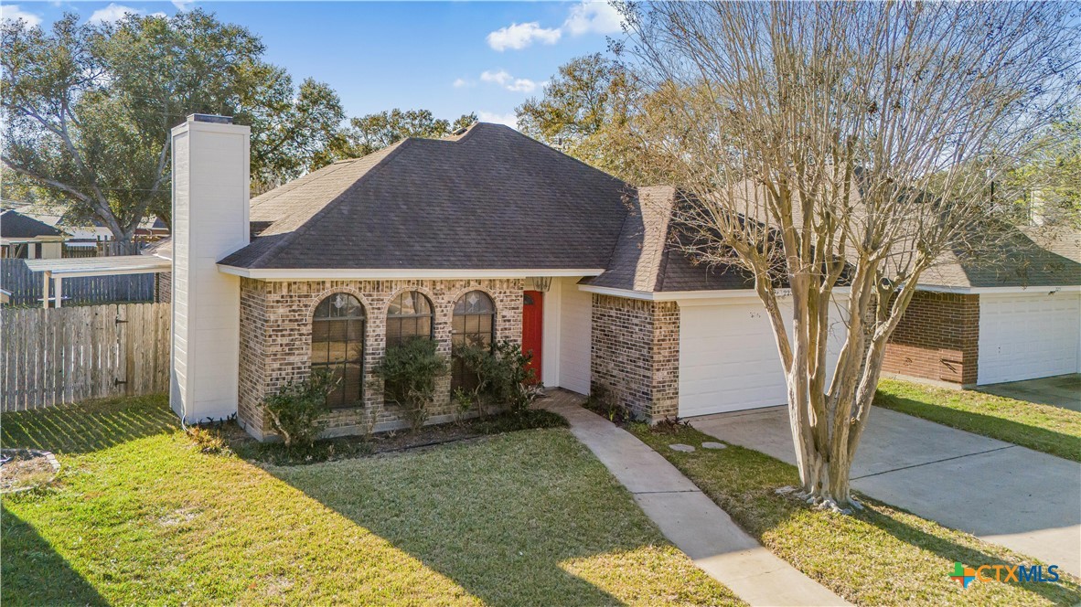 223 Spur Drive Property Photo 1