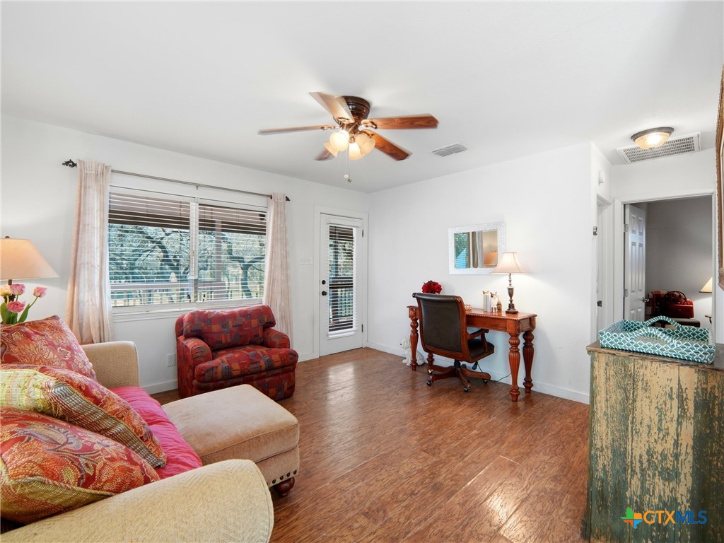 16019 Agua Vista Property Photo 13
