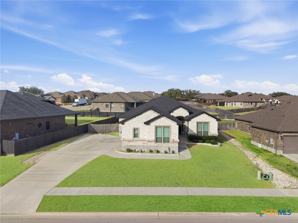 8505 Grand Oaks Lane Property Photo 4