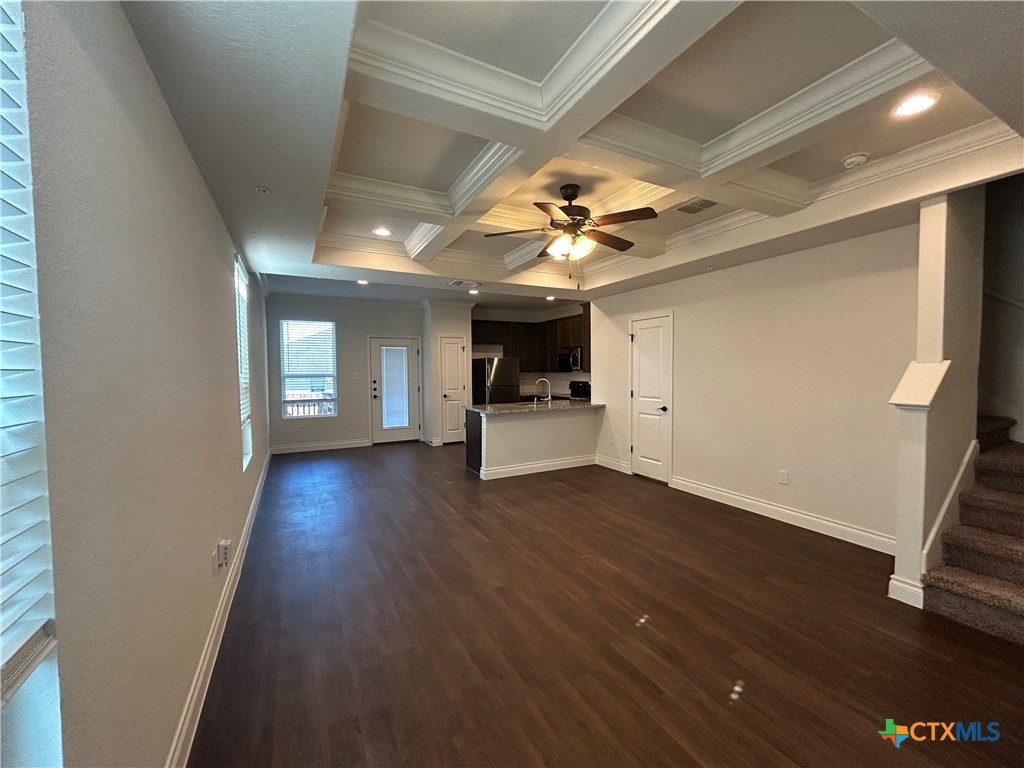 320 Untermaier Street Property Photo 2