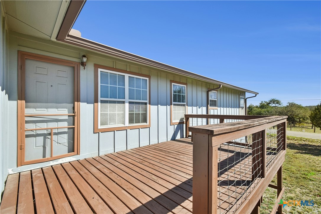 111 Janine Property Photo 3