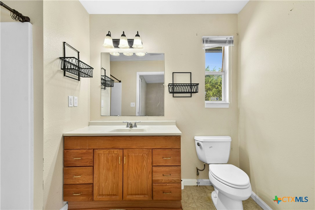 111 Janine Property Photo 15