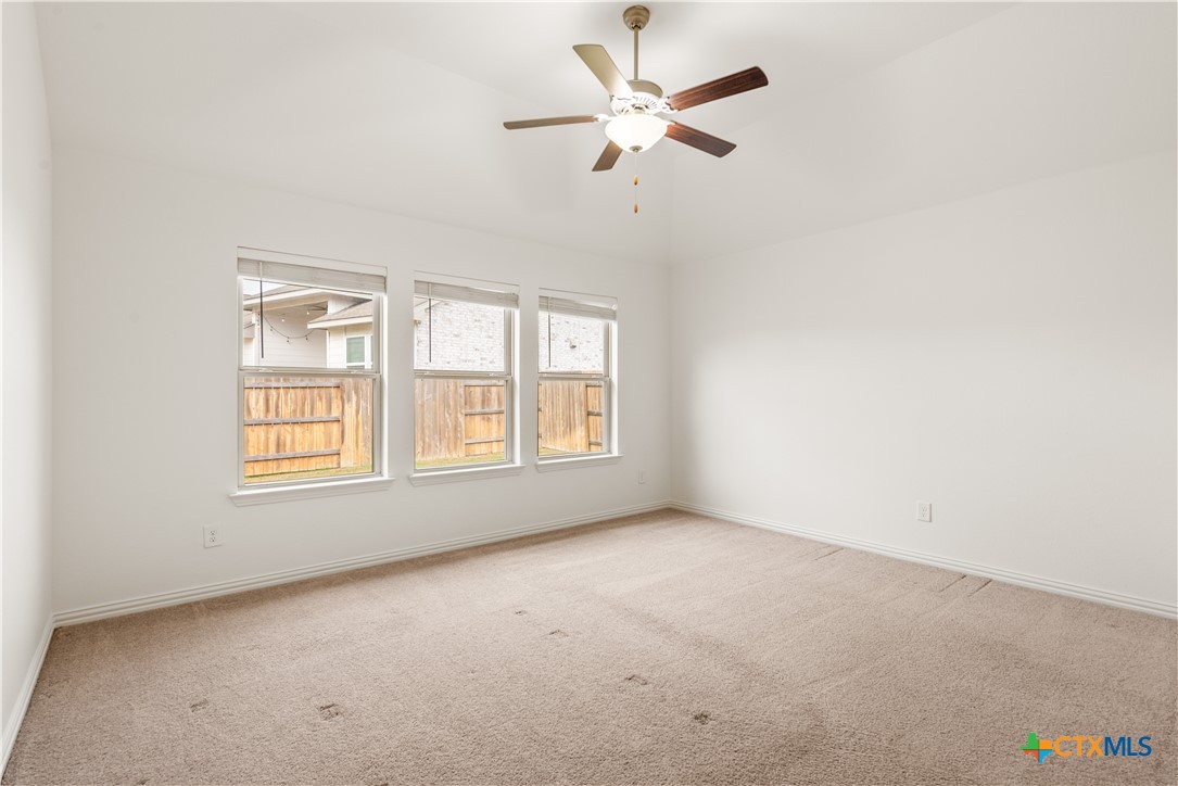 682 Coyote Creek Way Property Photo 25